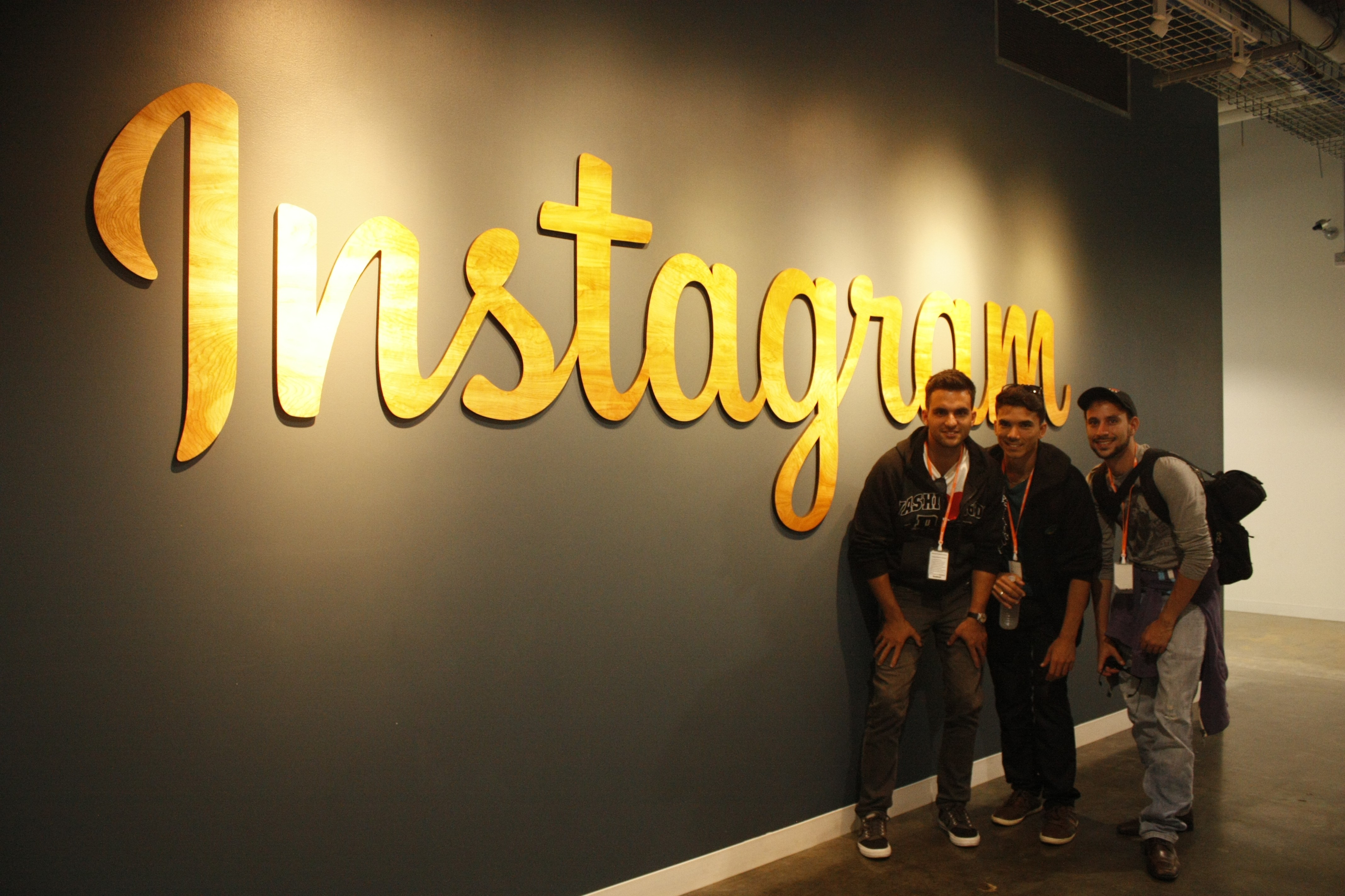 Equipo de KeHayPaHoy en las oficinas de Instagram en California