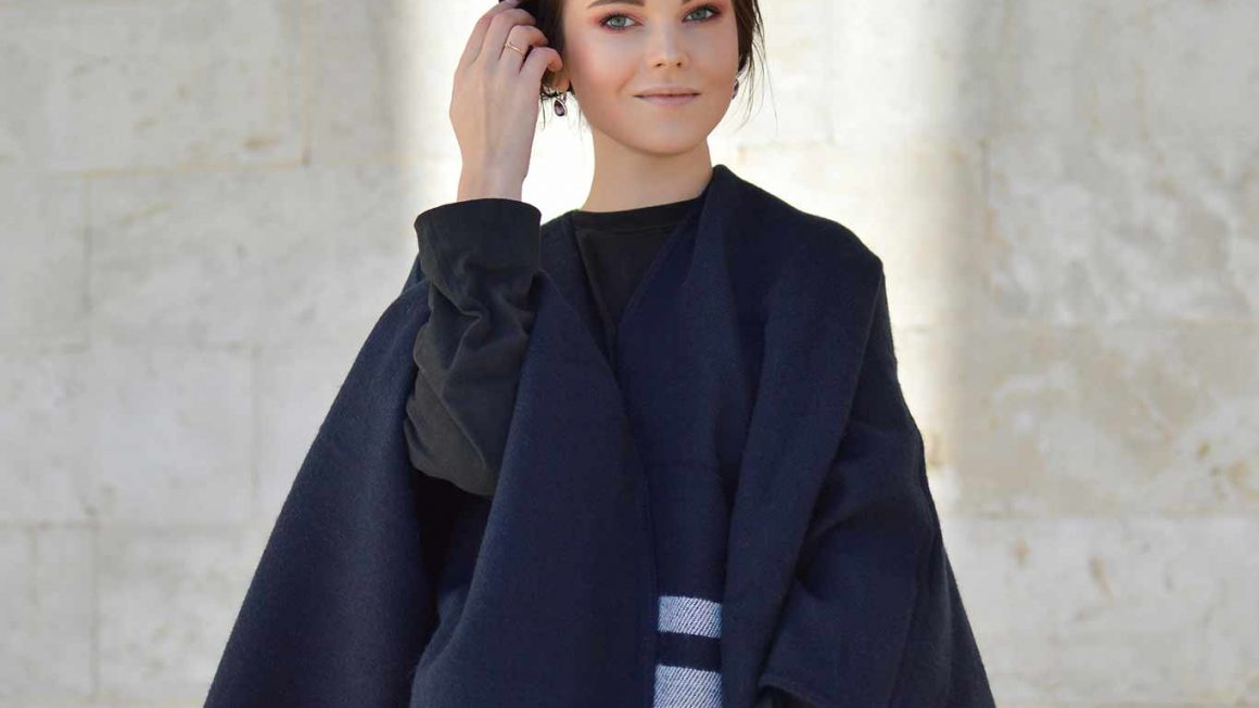 How to style a poncho?