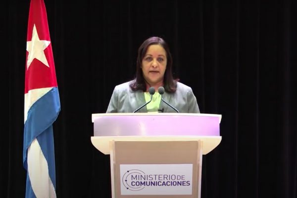 Cuba: Mincom viola derechos digitales pero se victimiza en la ONU