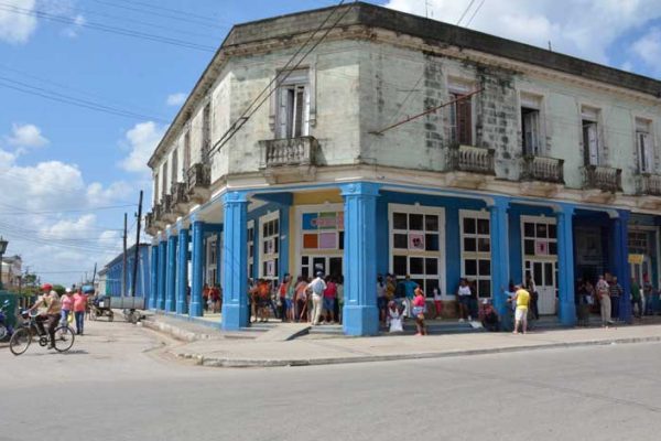 TODOS SOMOS PLACETAS: iniciativa une a cubanos de la Isla y el exilo
